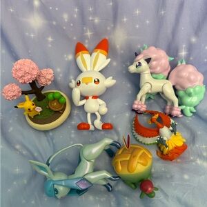 Pokemon action figures bundle